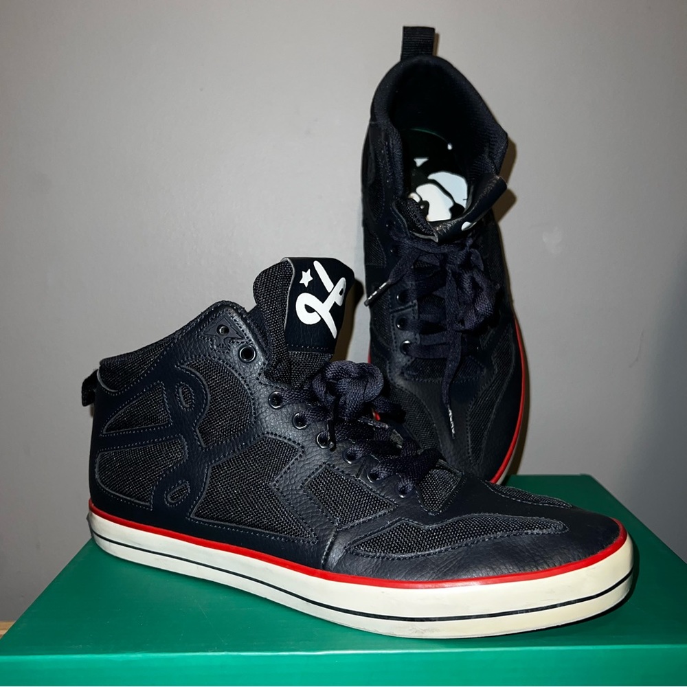 LRG Men’s Sneakers Dark Navy/White // Size 9